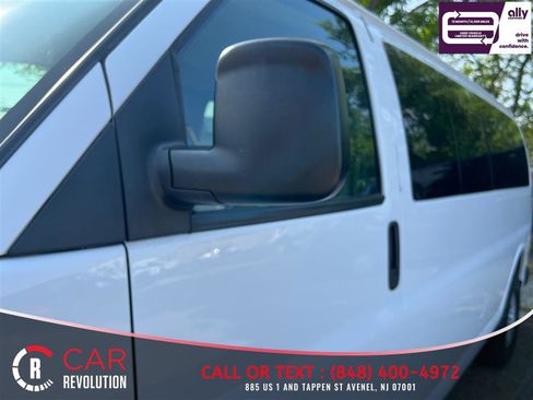 Used 2020 Chevrolet Express 3500 LT w/ LT Preferred Equipment Group RWD image 37