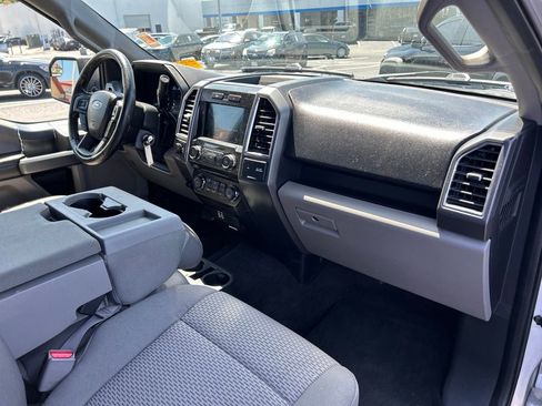 Used 2016 Ford F150 XLT w/ Equipment Group 302A Luxury AWD/4WD image 41