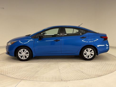 Used 2021 Nissan Versa S FWD image 2