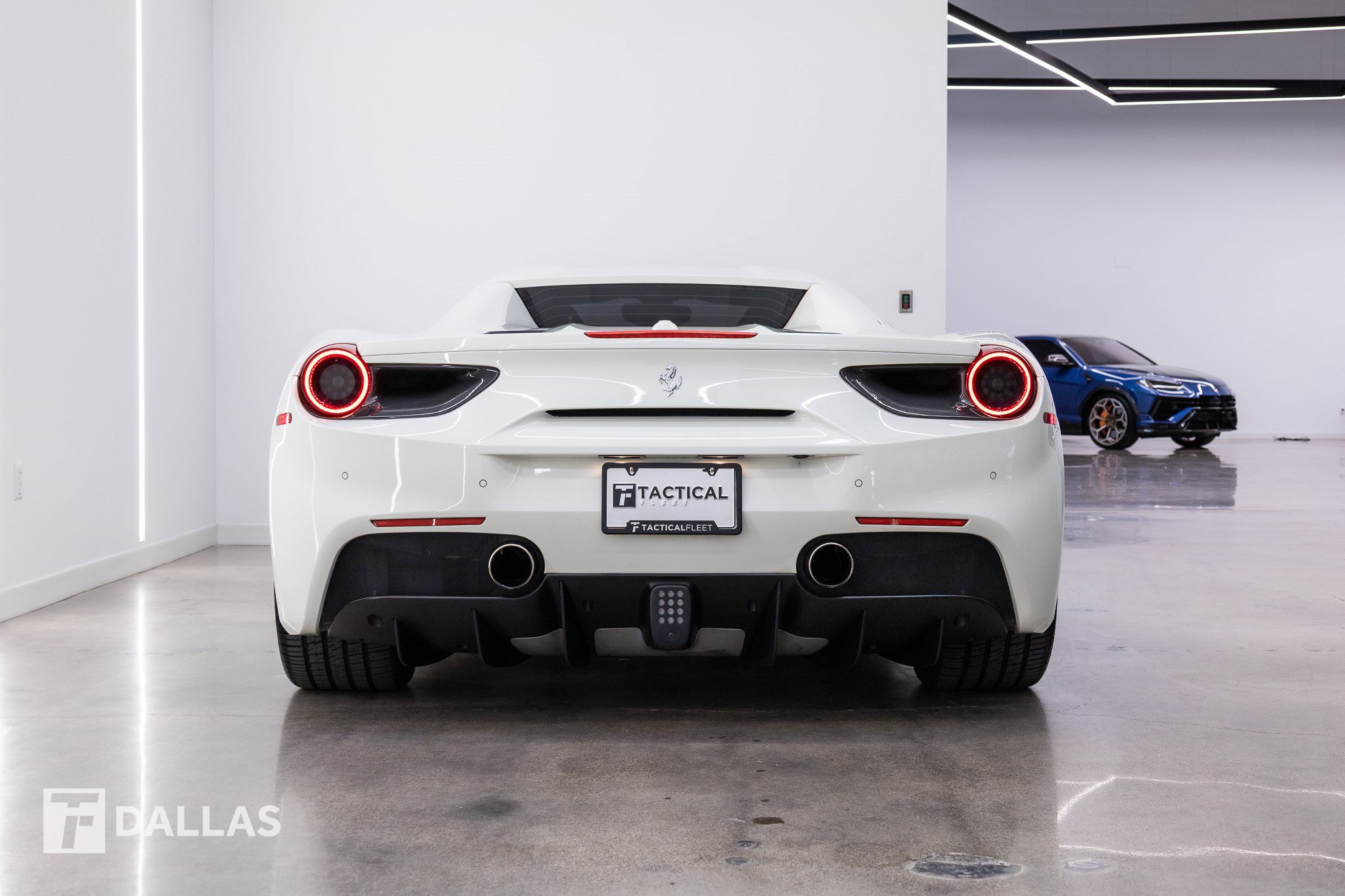 Used 2019 Ferrari 488 Spider RWD image 11