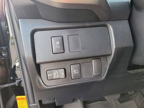 Used 2023 Toyota Tacoma SR5 w/ Technology Package AWD/4WD image 32