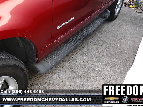 Used 2004 Ford Explorer XLT AWD/4WD image 9