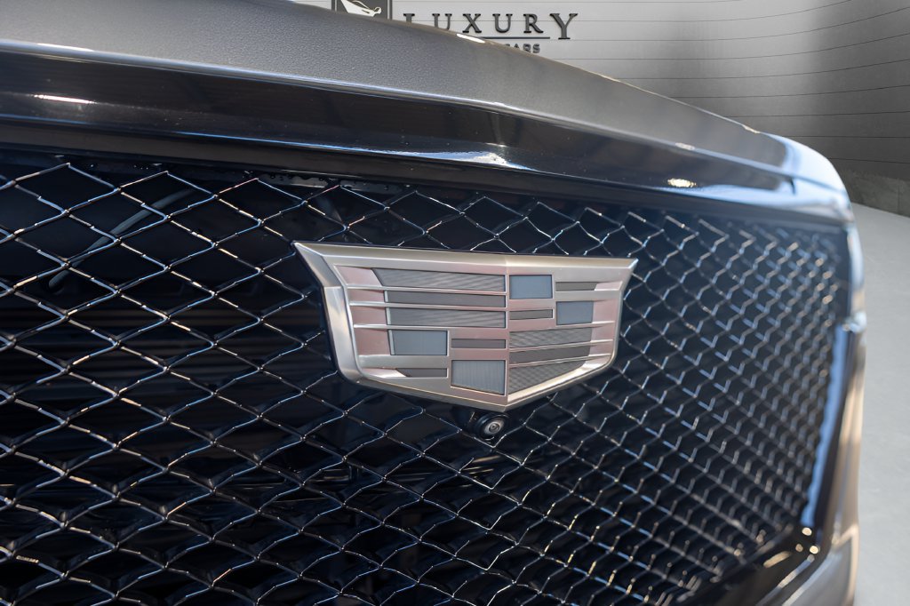 Used 2022 Cadillac Escalade ESV Sport w/ LPO, ONYX Package AWD/4WD image 14