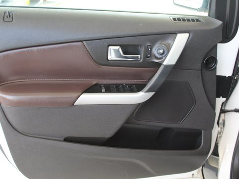 Used 2014 Ford Edge Limited AWD/4WD image 26