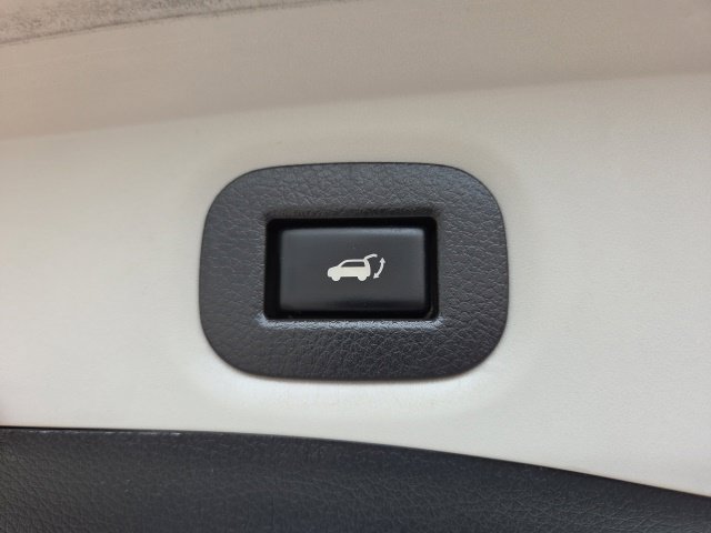 Used 2020 Nissan Rogue SL AWD/4WD image 44