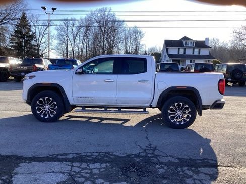 Used 2023 GMC Canyon Denali image 4