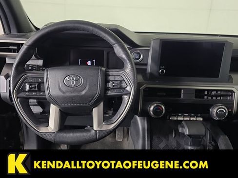 Used 2025 Toyota 4Runner SR5 image 9
