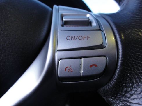 Used 2016 Nissan Altima 2.5 SV image 16