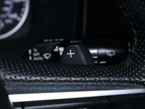 Used 2024 Mitsubishi Outlander SE image 24