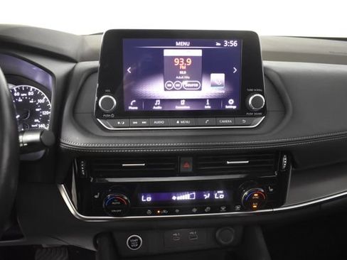 Used 2022 Nissan Rogue SV w/ SV Premium Package AWD/4WD image 19