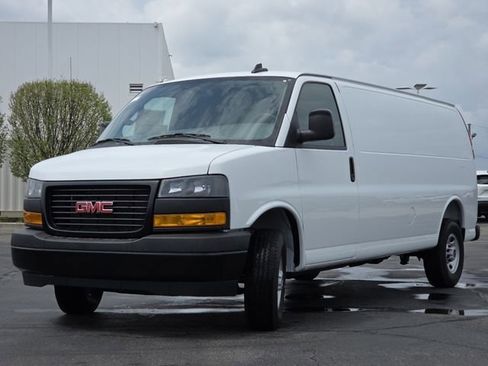 New 2025 GMC Savana 3500 Extended w/ Driver Convenience Package RWD image 12