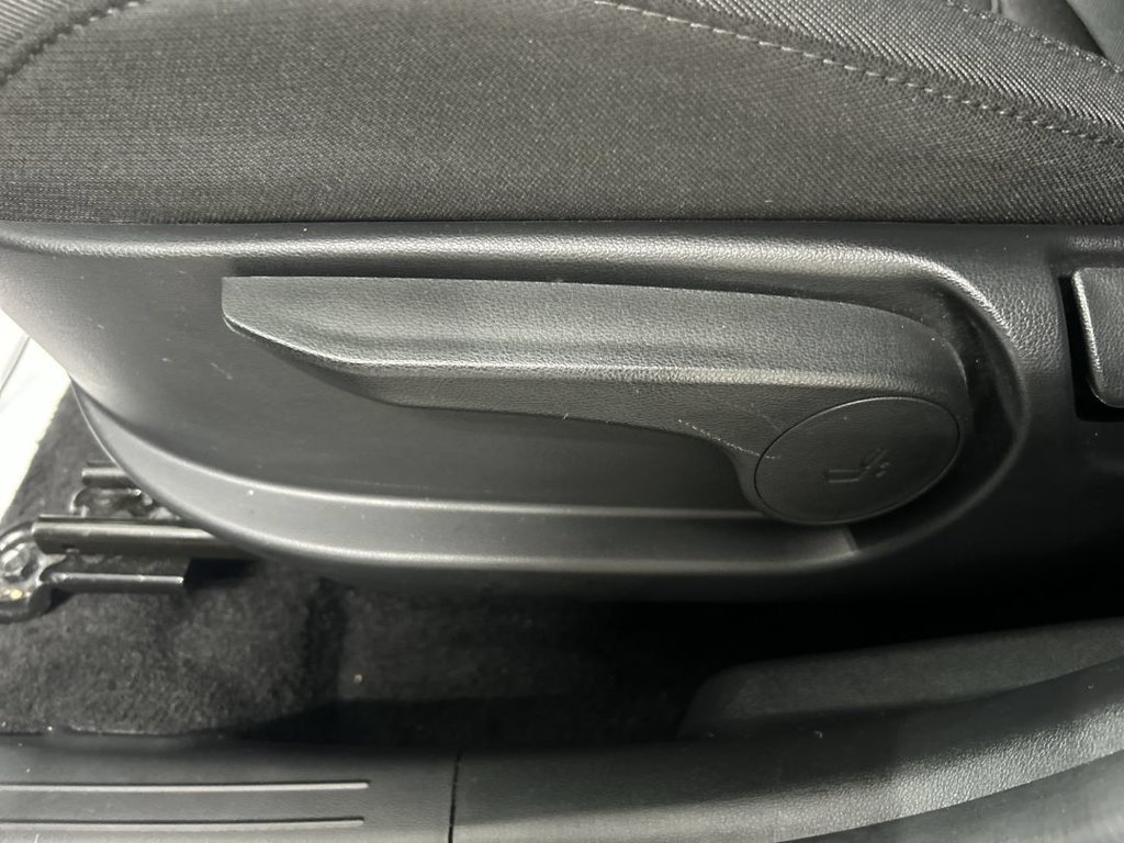 Used 2025 Hyundai Tucson SE AWD/4WD image 10