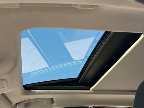 New 2026 Nissan Kicks SV w/ SV Premium Package FWD image 21