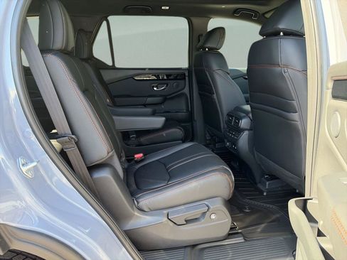 New 2026 Honda Pilot TrailSport image 18