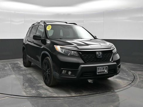 Used 2019 Honda Passport Sport image 2