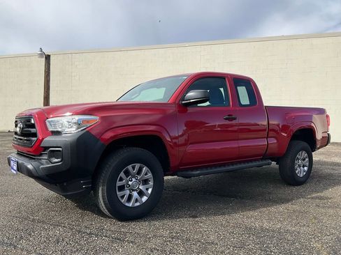 Used 2016 Toyota Tacoma SR5 image 47