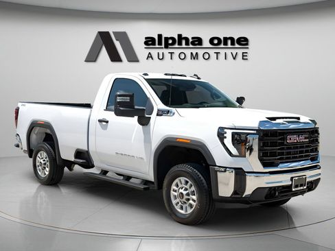 Used 2026 GMC Sierra 2500 Pro AWD/4WD image 3