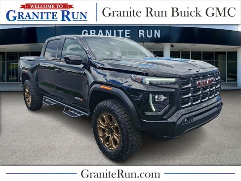 Used 2023 GMC Canyon AT4 w/ AT4 Premium Package AWD/4WD image 1