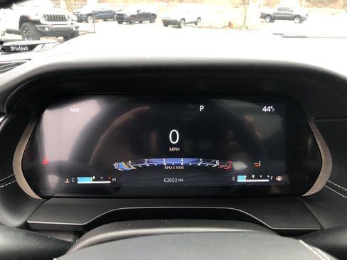 Certified 2022 Jeep Grand Cherokee L Overland w/ Luxury Tech Group IV AWD/4WD image 33