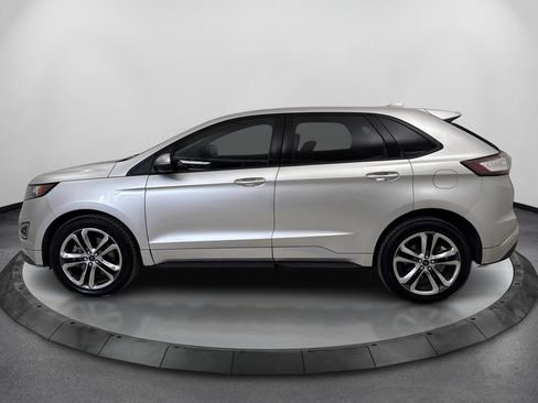 Used 2018 Ford Edge Sport w/ Technology Package AWD/4WD image 9