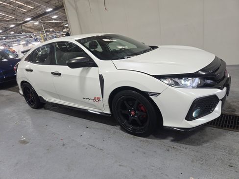 Used 2019 Honda Civic Sport image 3