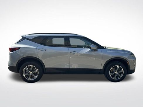 Used 2024 Chevrolet Blazer LT w/ Convenience Package FWD image 7
