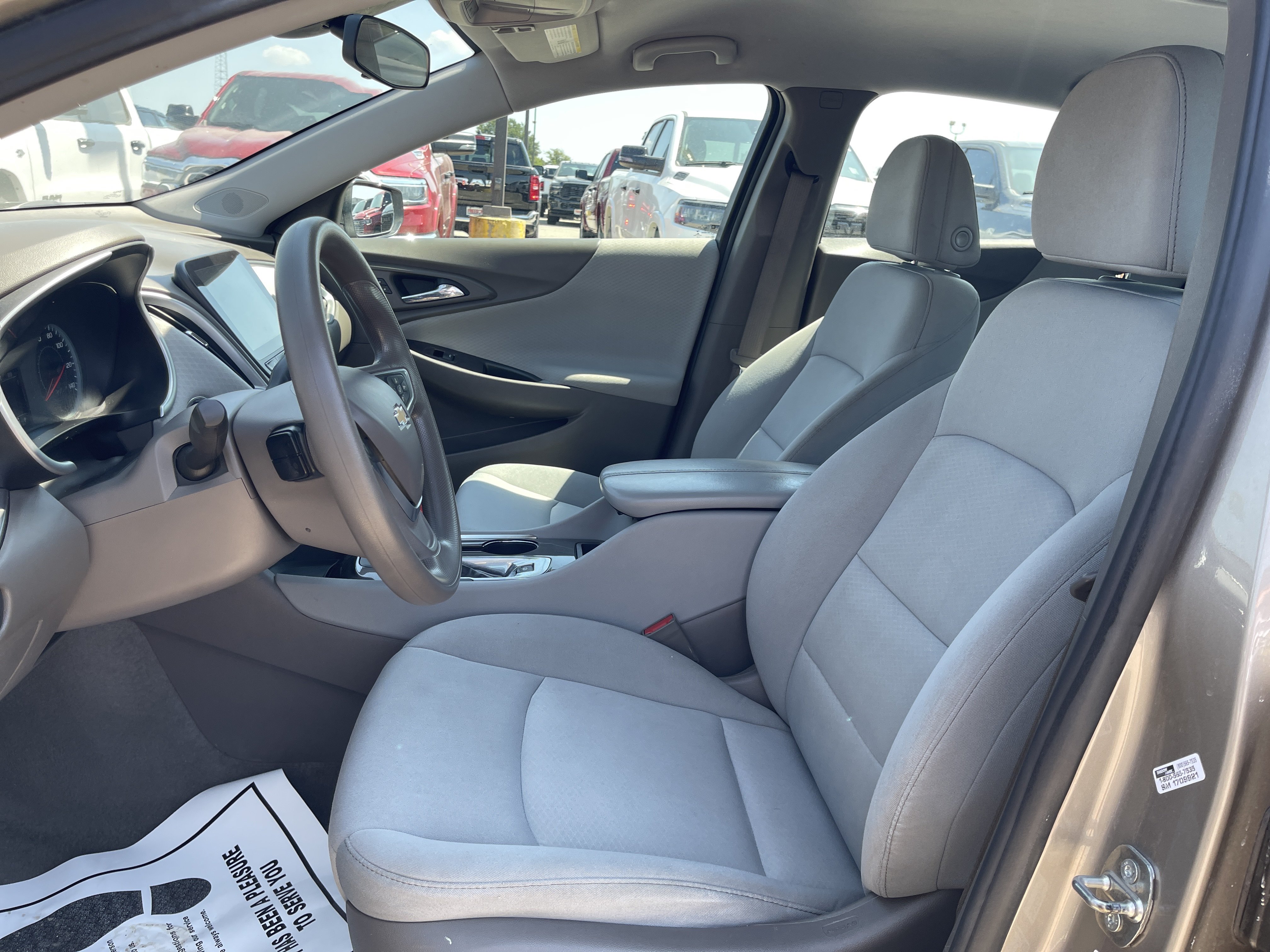 Used 2022 Chevrolet Malibu LT FWD image 17