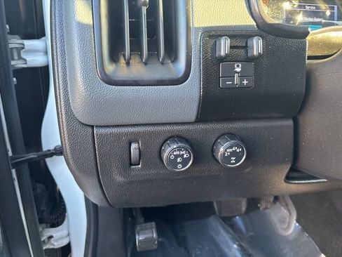 Used 2018 Chevrolet Colorado Z71 image 13