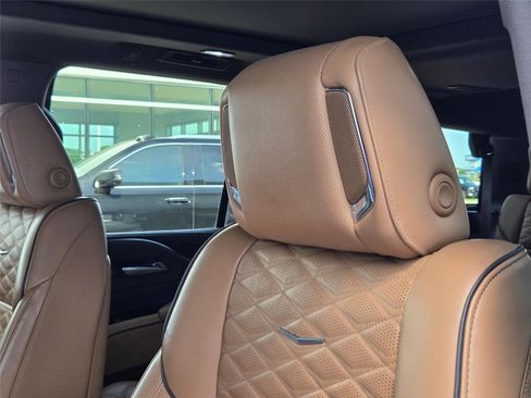 Used 2022 Cadillac Escalade Sport AWD/4WD image 12