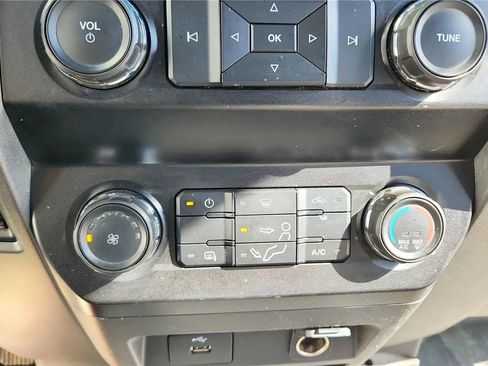 Used 2019 Ford F350 XL w/ Power Equipment Group image 21