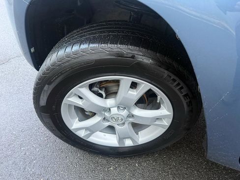 Used 2012 Toyota RAV4 FWD w/ Upgrade Value Pkg image 35