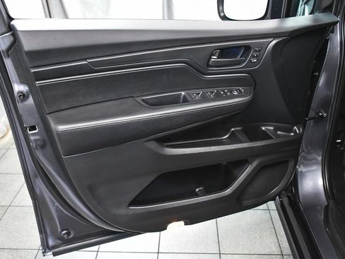 Used 2023 Honda Odyssey EX-L image 9