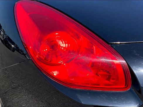 Used 2007 Pontiac Solstice Convertible w/ Premium Package RWD image 24