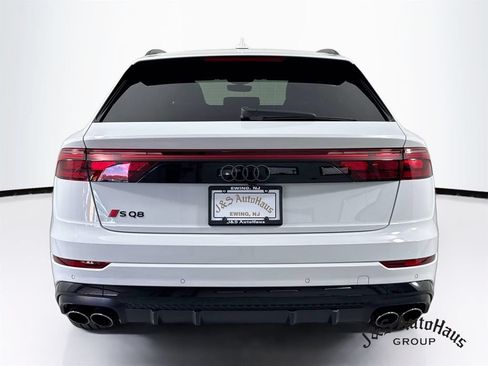 Used 2024 Audi SQ8 Prestige w/ Prestige Package AWD/4WD image 6