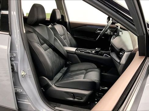 Used 2023 Nissan Rogue Platinum w/ Platinum Premium Package AWD/4WD image 8