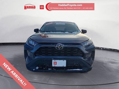 Certified 2022 Toyota RAV4 LE image 8