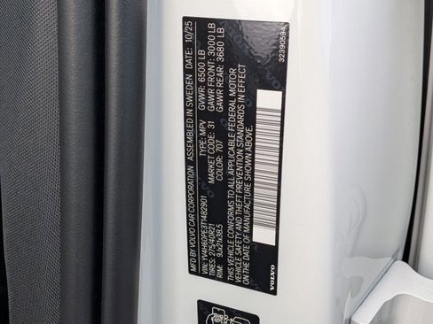 New 2026 Volvo XC90 T8 Plus w/ Protection Package Premier image 20