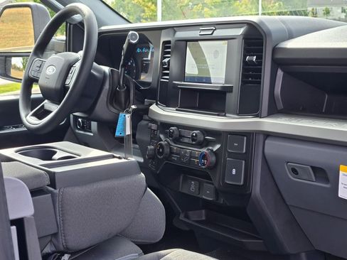 New 2026 Ford F250 XL image 7