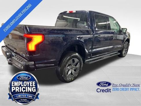 New 2025 Ford F150 Lightning Flash AWD/4WD image 6