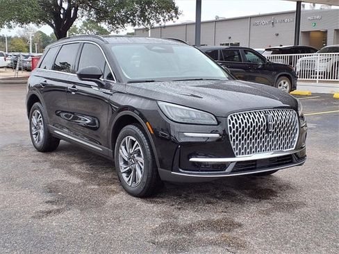 New 2026 Lincoln Corsair Premiere image 3