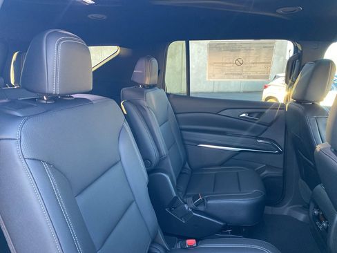 New 2026 Chevrolet Traverse LT w/ Midnight/Sport Edition image 19