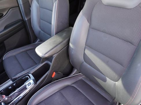 Used 2021 Chevrolet TrailBlazer RS w/ Convenience Package image 11