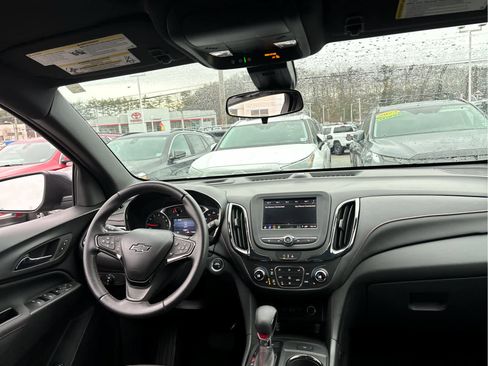 Certified 2022 Chevrolet Equinox RS w/ LPO, Floor Liner Package image 29