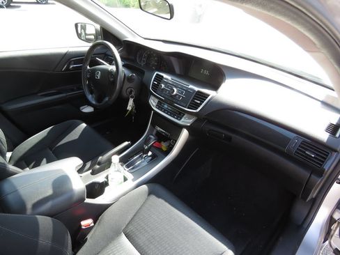 Used 2015 Honda Accord Sport image 14