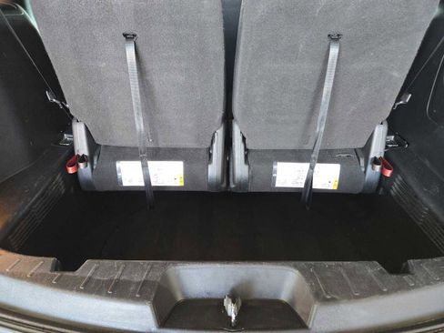 Used 2017 Ford Explorer XLT w/ Equipment Group 201A image 29