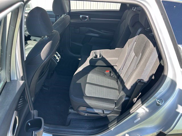 Used 2022 Kia Sorento LX AWD/4WD image 36