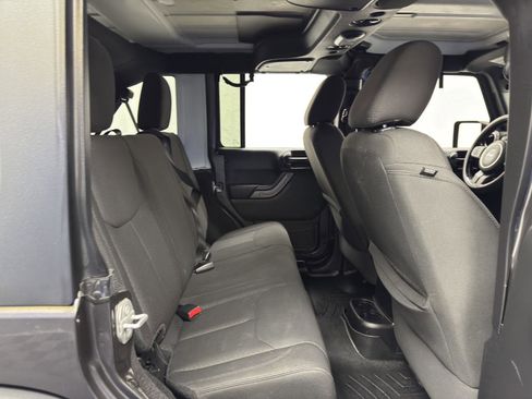 Used 2017 Jeep Wrangler Unlimited Sport w/ Quick Order Package 24S image 30