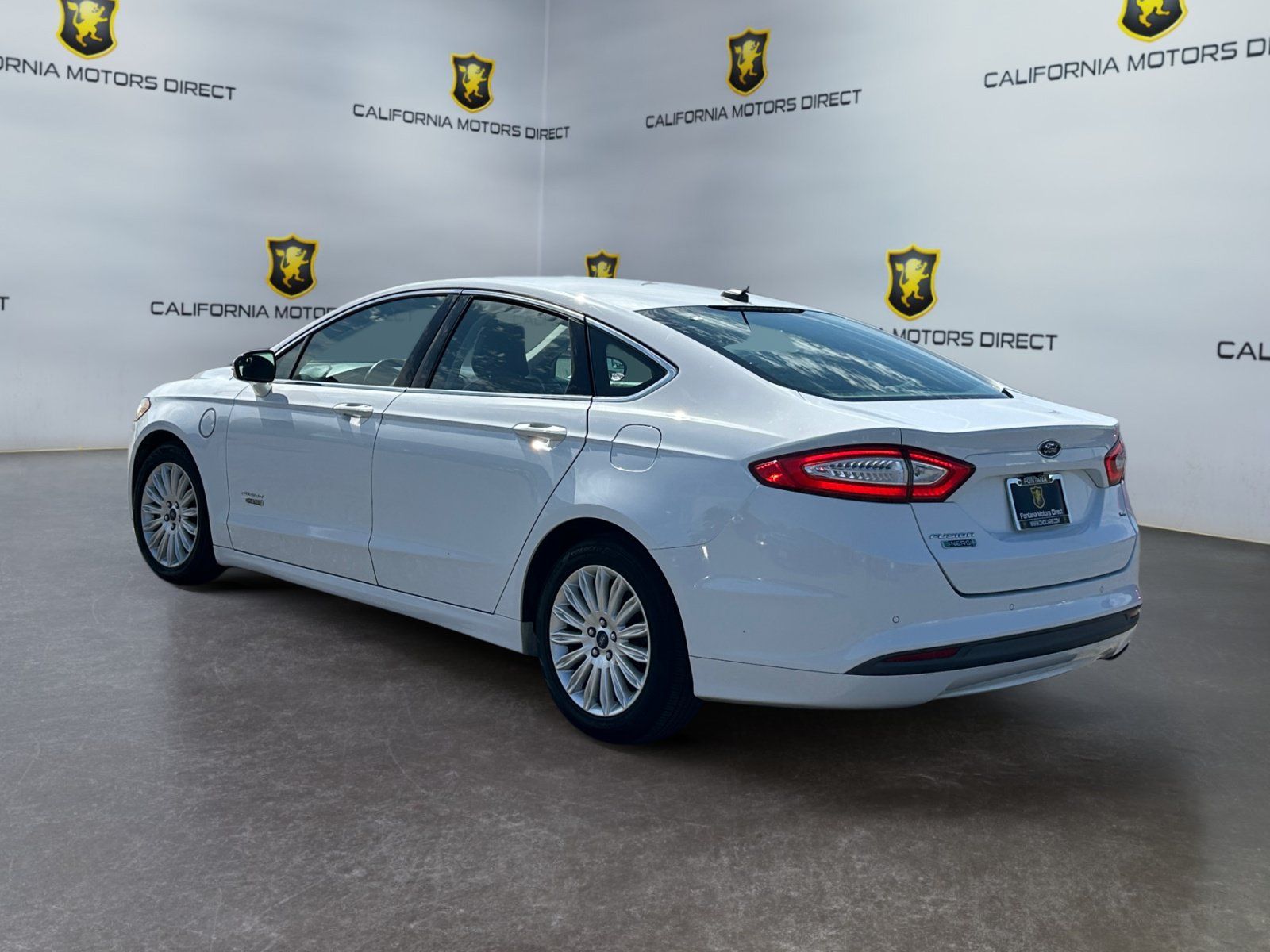 Used 2016 Ford Fusion Energi SE FWD image 3