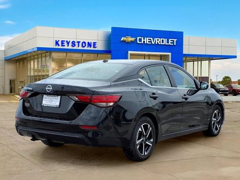 Used 2025 Nissan Sentra SV FWD image 23
