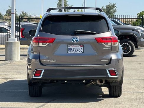Certified 2019 Toyota Highlander Limited w/ Carpet Mat Package (TMS) AWD/4WD image 6